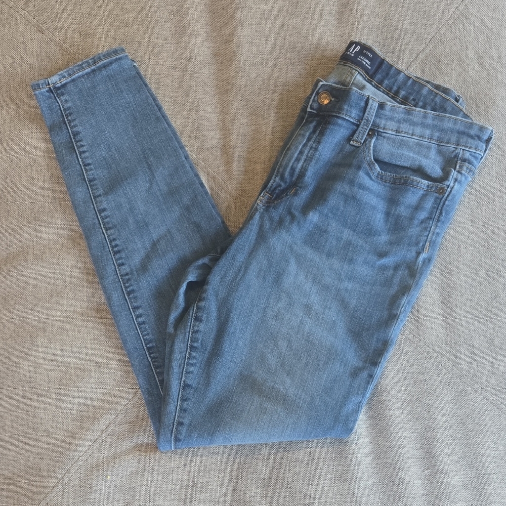 GAP Women's Light Blue Skinny Jeans